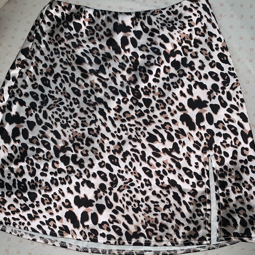 Princess polly satin mini skirt NWOT